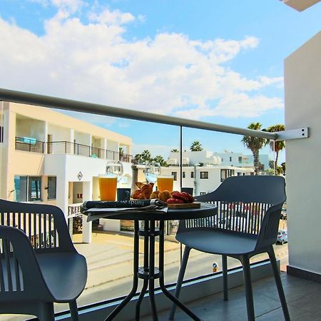 Phaedrus Living: Seaside Luxury Flat Athina 115 Apartment Пафос Екстериор снимка