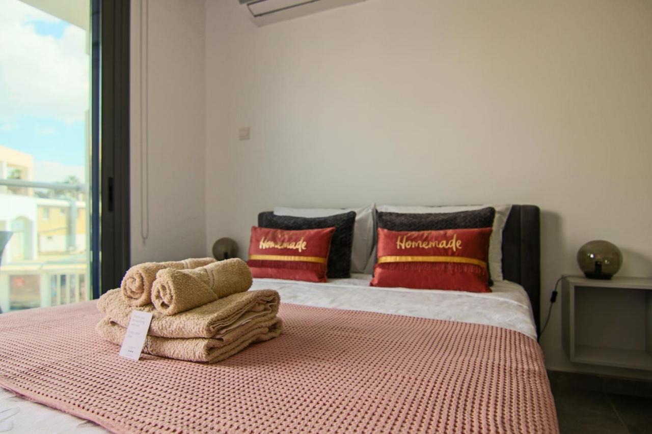 Phaedrus Living: Seaside Luxury Flat Athina 115 Apartment Пафос Екстериор снимка