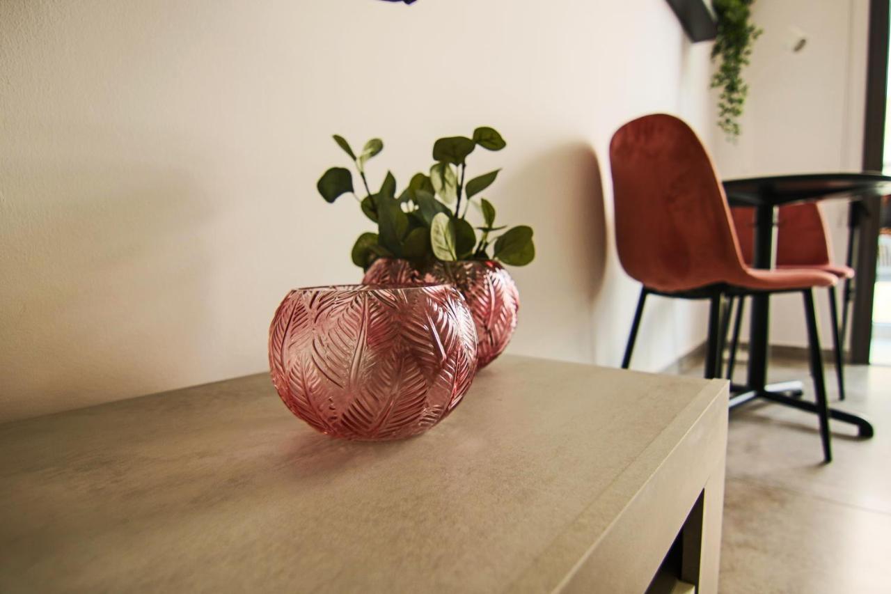 Phaedrus Living: Seaside Luxury Flat Athina 115 Apartment Пафос Екстериор снимка