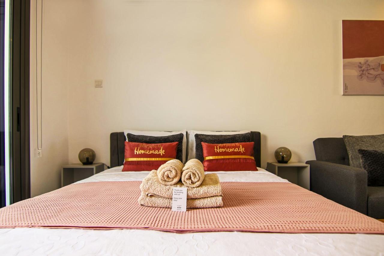 Phaedrus Living: Seaside Luxury Flat Athina 115 Apartment Пафос Екстериор снимка